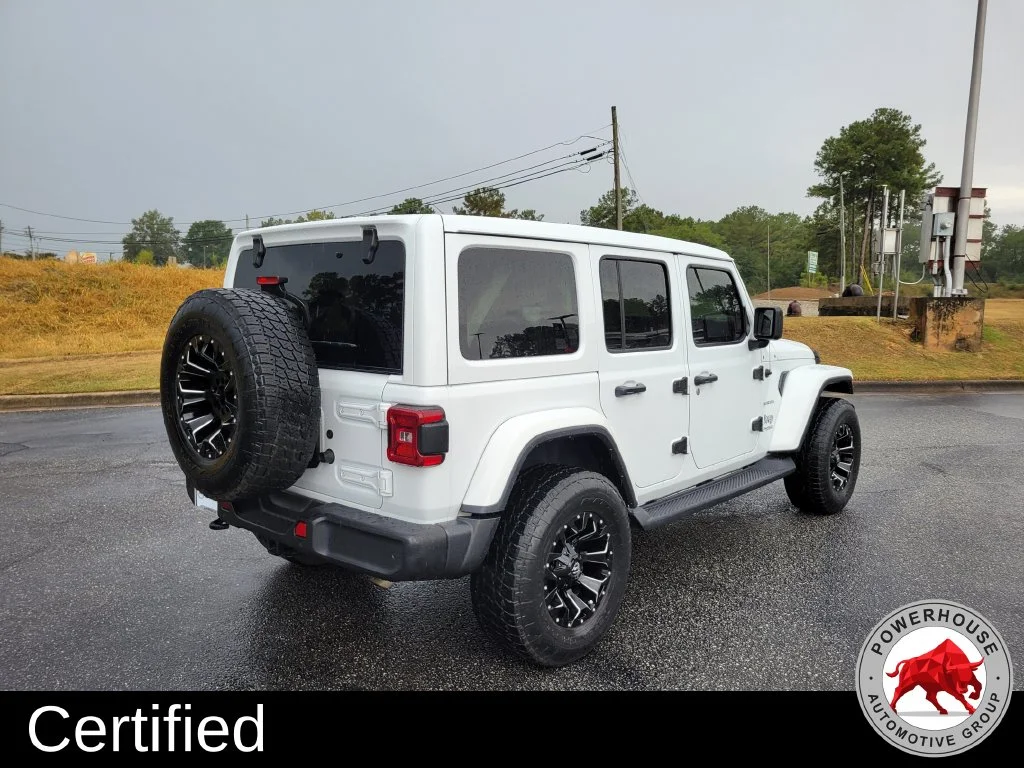 Used 2021 White Jeep Unlimited Sahara image 6