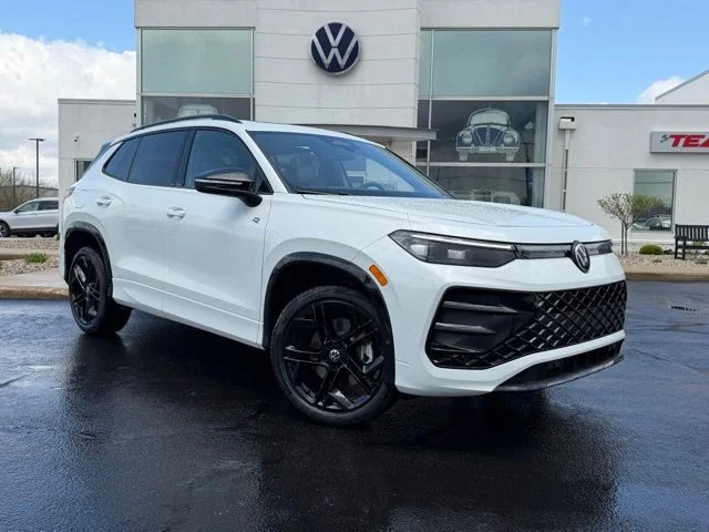 New 2026 White Volkswagen 2.0T SE R-Line Black image 1