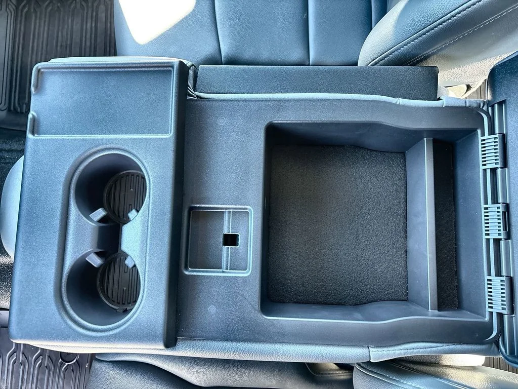 Used 2024 White Ford XL image 30
