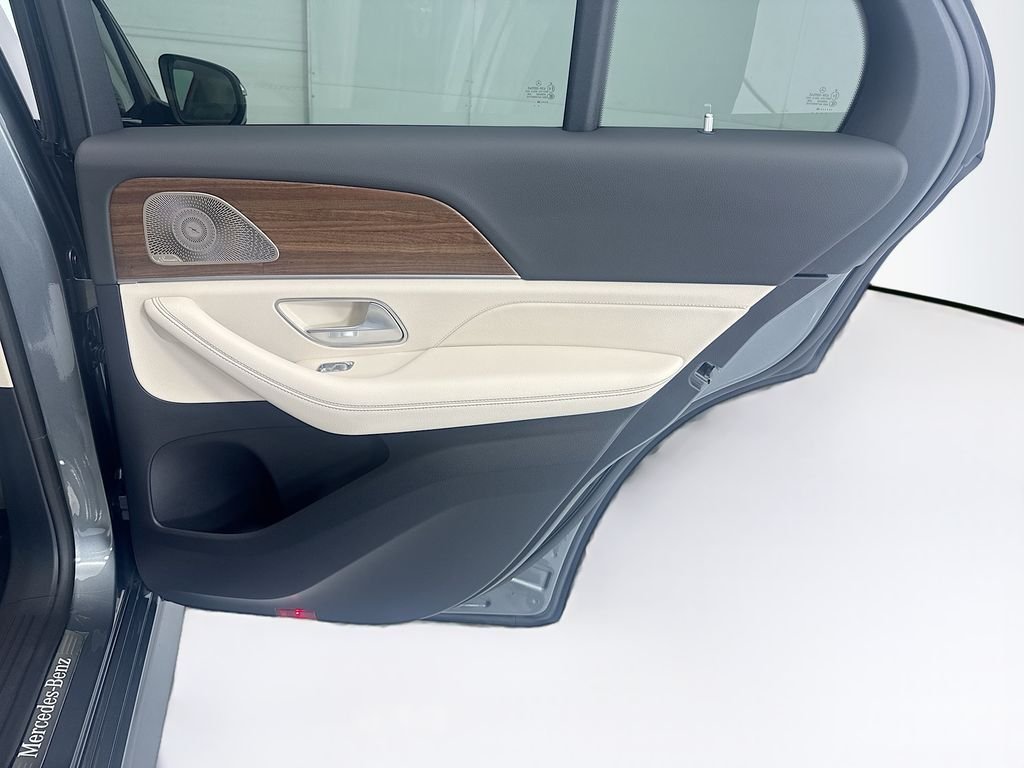New 2026 Selenite Grey Metallic Mercedes-Benz GLE 450 image 26