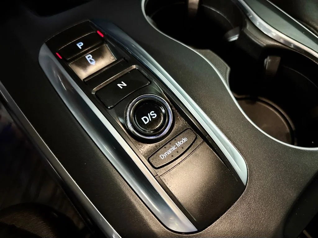 Used 2018 Silver Acura 3.5L image 17