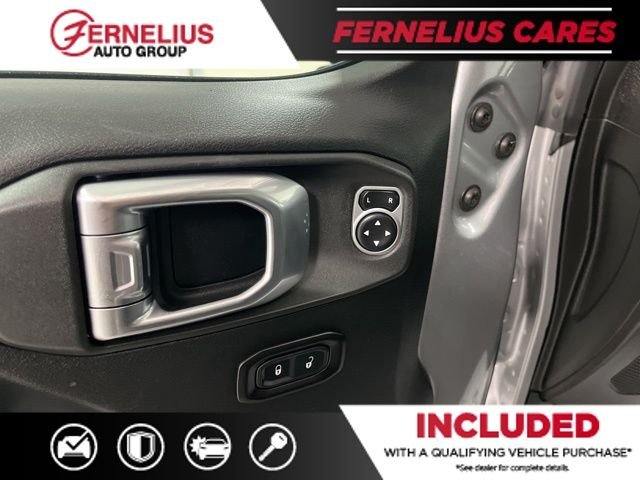 Used 2018 Silver Jeep Unlimited Sport S image 36