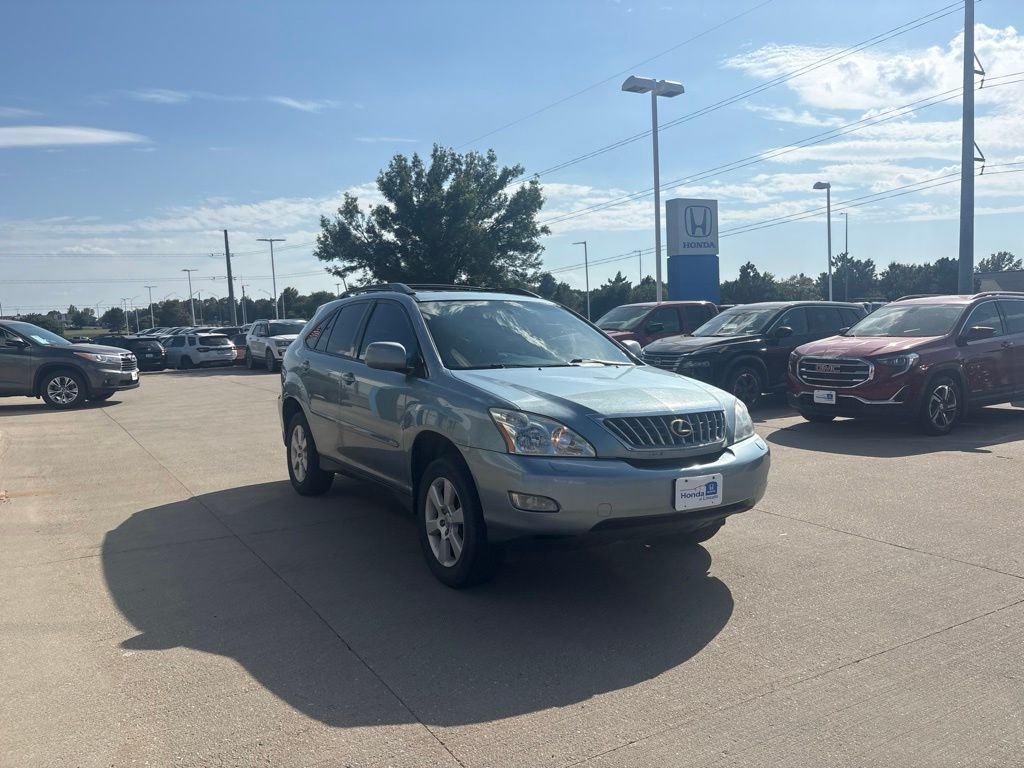 Used 2004 Blue Lexus 330 image 3