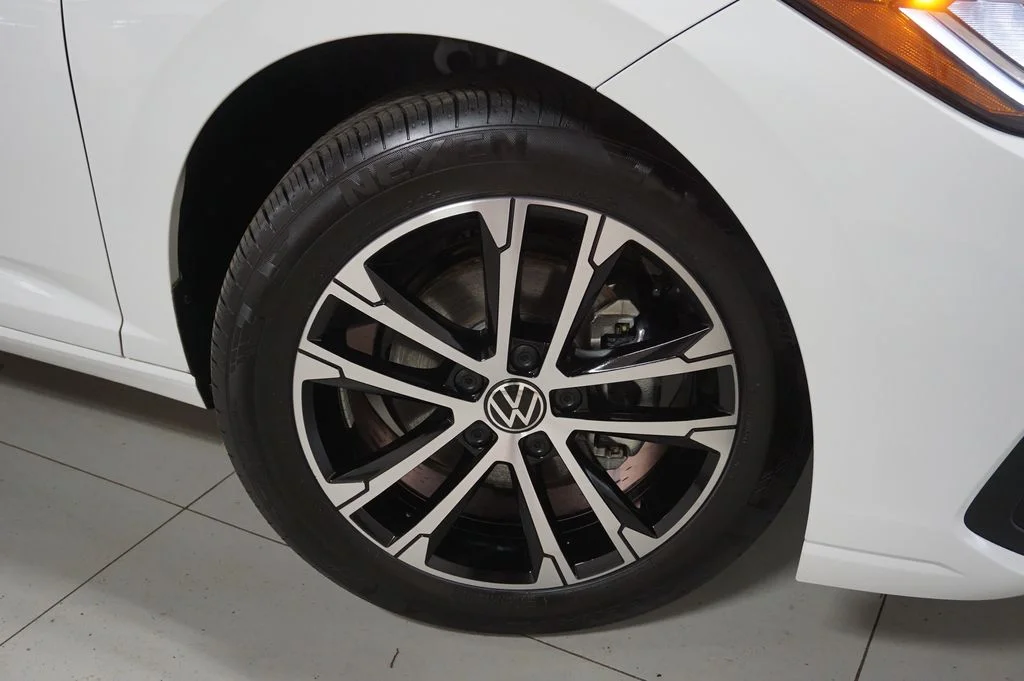Certified Used 2025 Pure White Volkswagen 1.5T Sport image 22