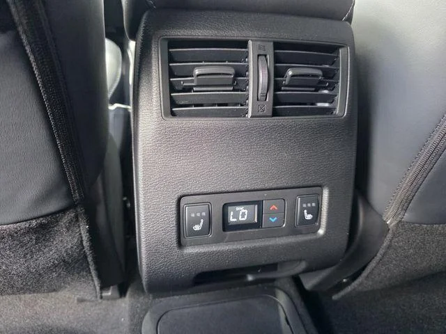 2025 Mitsubishi Outlander Plug-in Hybrid SEL Black Edition - Photo 14