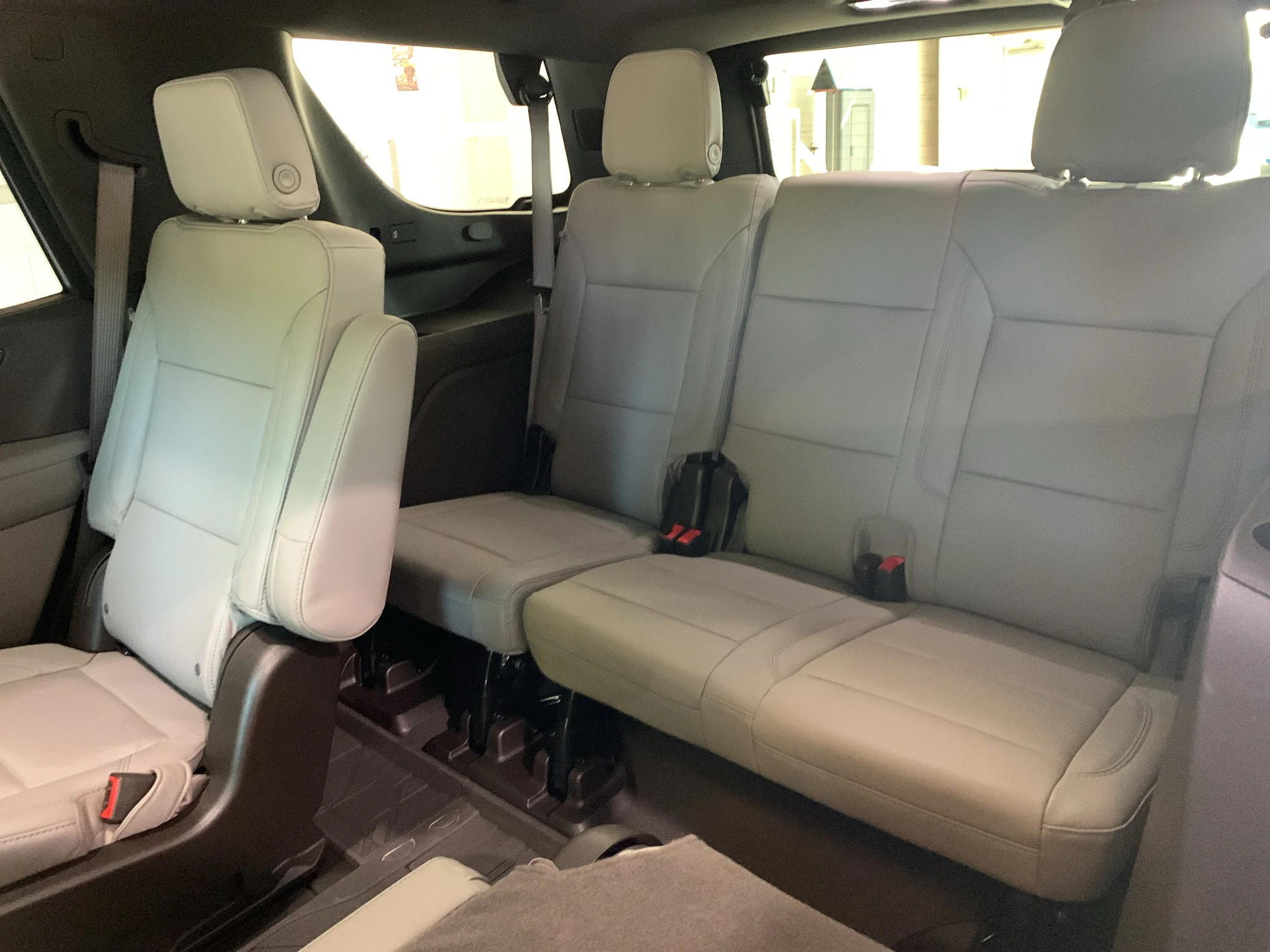 2027 Chevrolet Tahoe LT - Photo 19