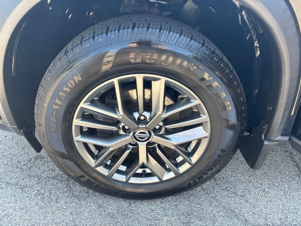 Used 2021 Black Nissan S image 11