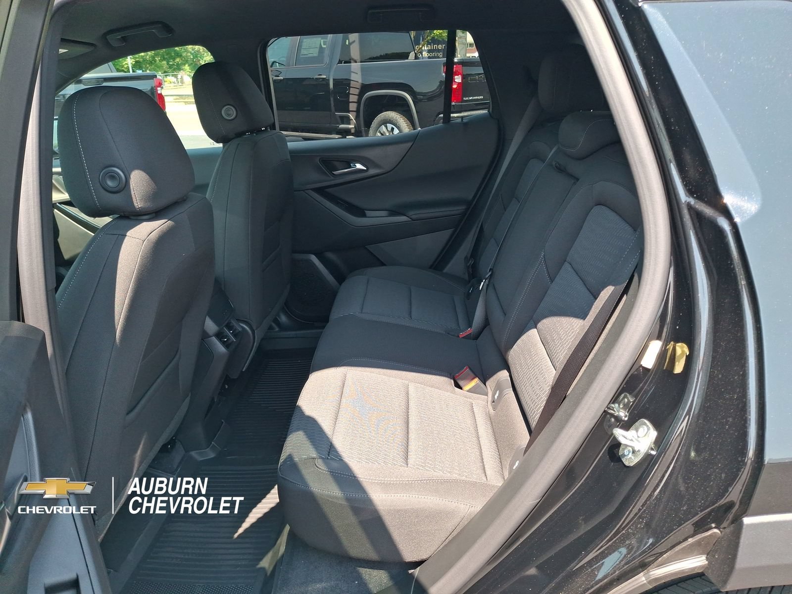2027 Chevrolet Equinox LT - Photo 18