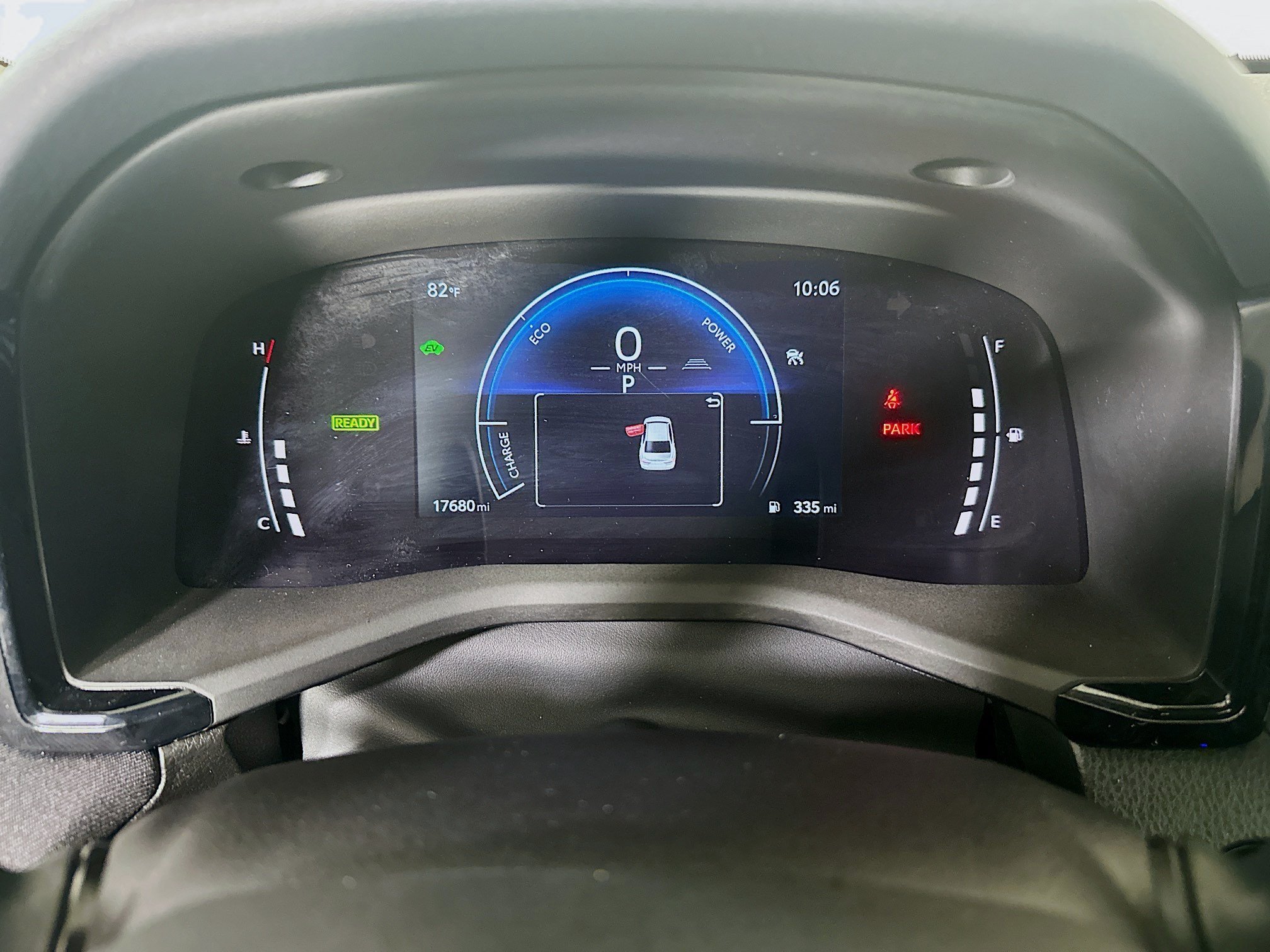 Certified Used 2025 Ice Toyota LE image 19