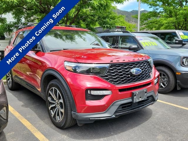 Used 2022 Red Ford ST image 1