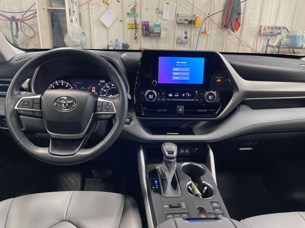 Used 2023 Black Toyota XLE image 17