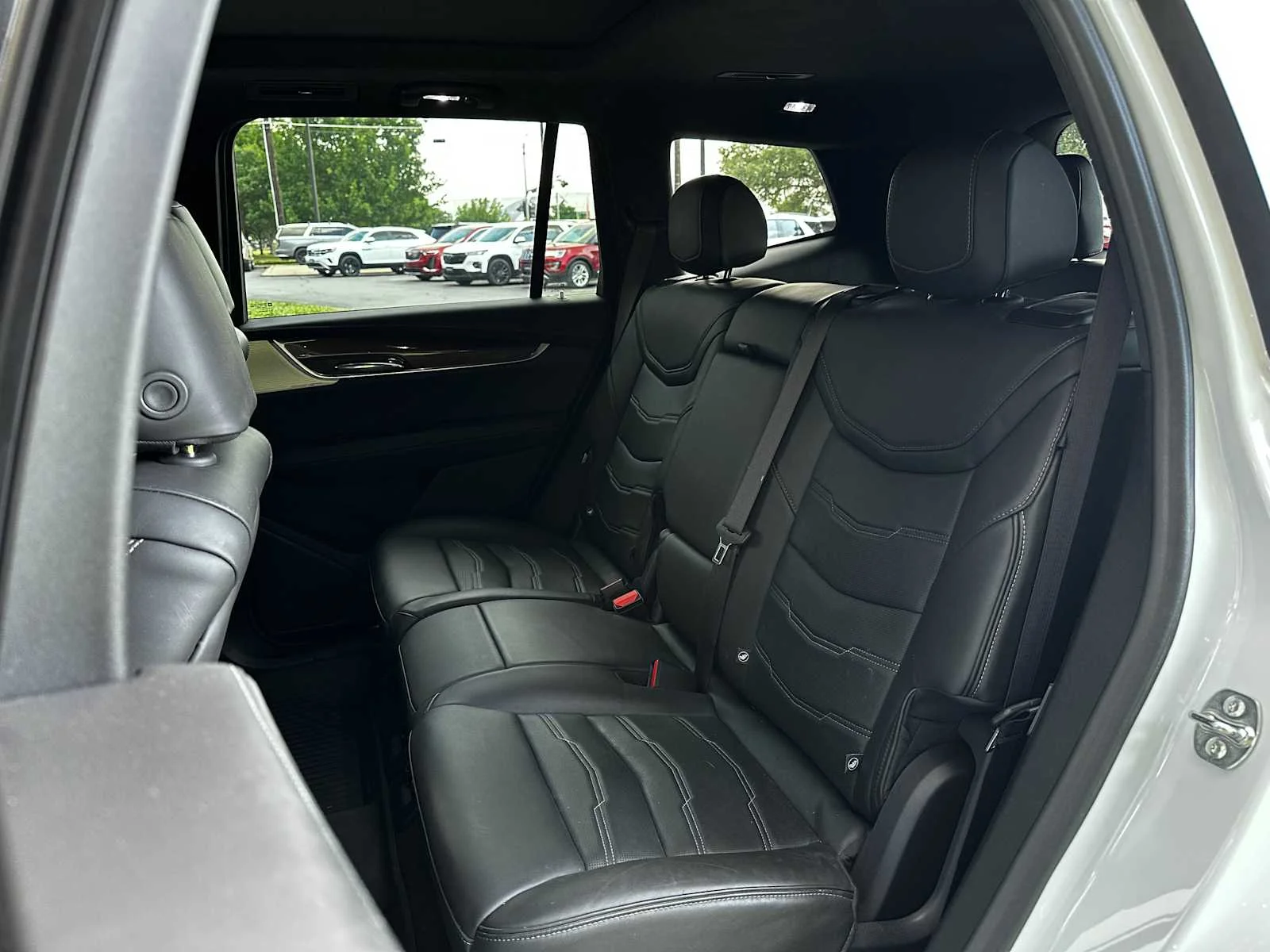 Certified Used 2025 Crystal White Tricoat Cadillac Premium Luxury image 21