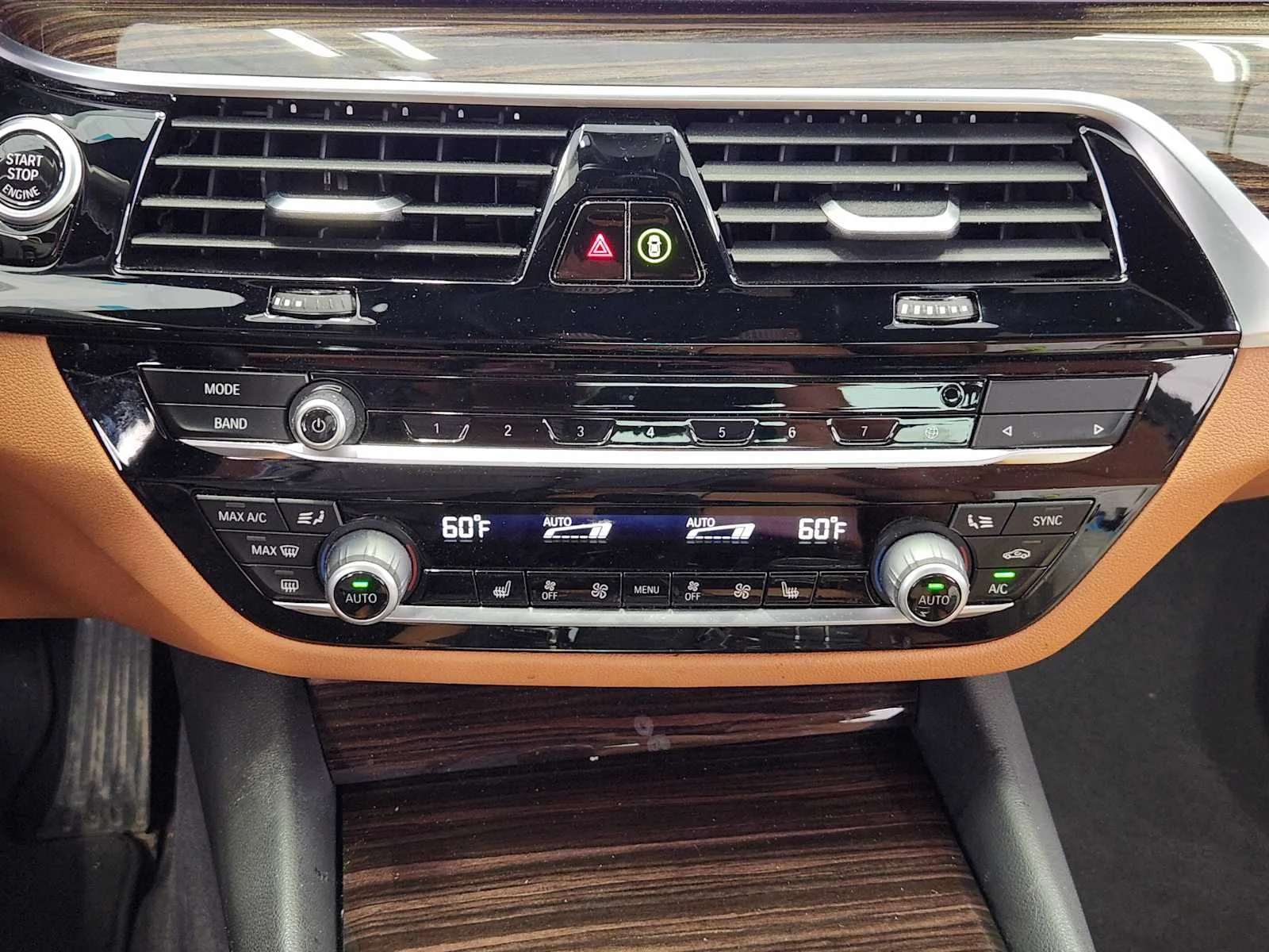 Used 2021 Jet Black BMW 540i xDrive image 13