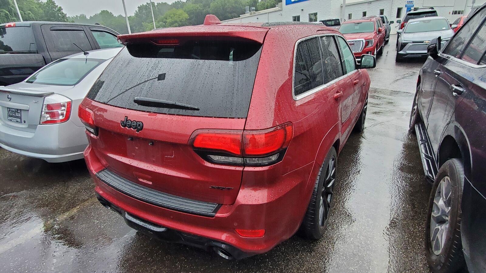 Used 2015 Deep Cherry Red Crystal Pearlcoat Jeep SRT image 9