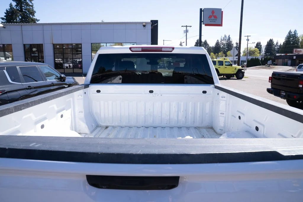 Used 2023 White GMC Pro image 8