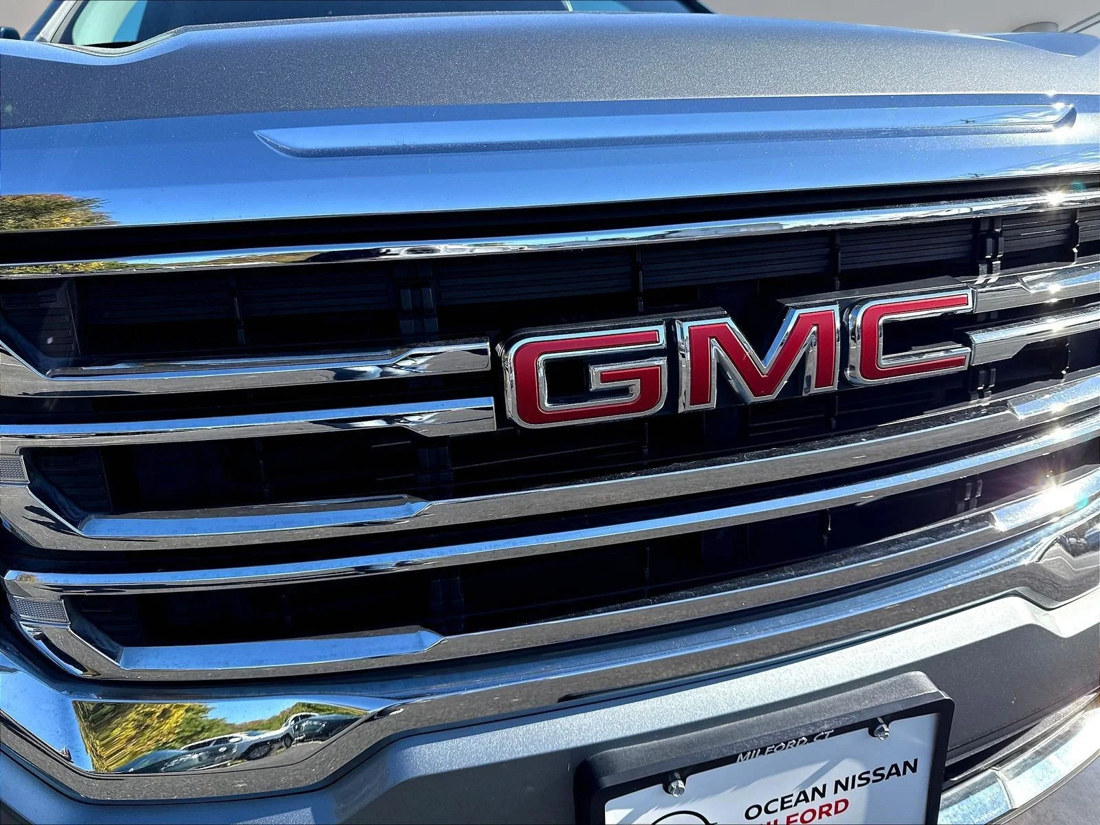 Used 2023 Sterling Metallic GMC SLT image 36