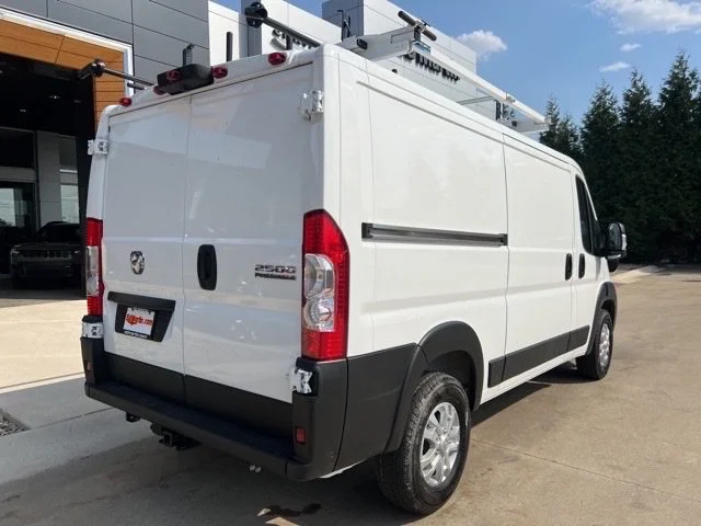 Used 2025 White Ram SLT image 3