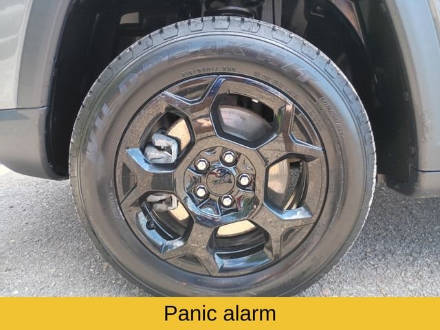 Used 2023 Gray Jeep Trailhawk image 21