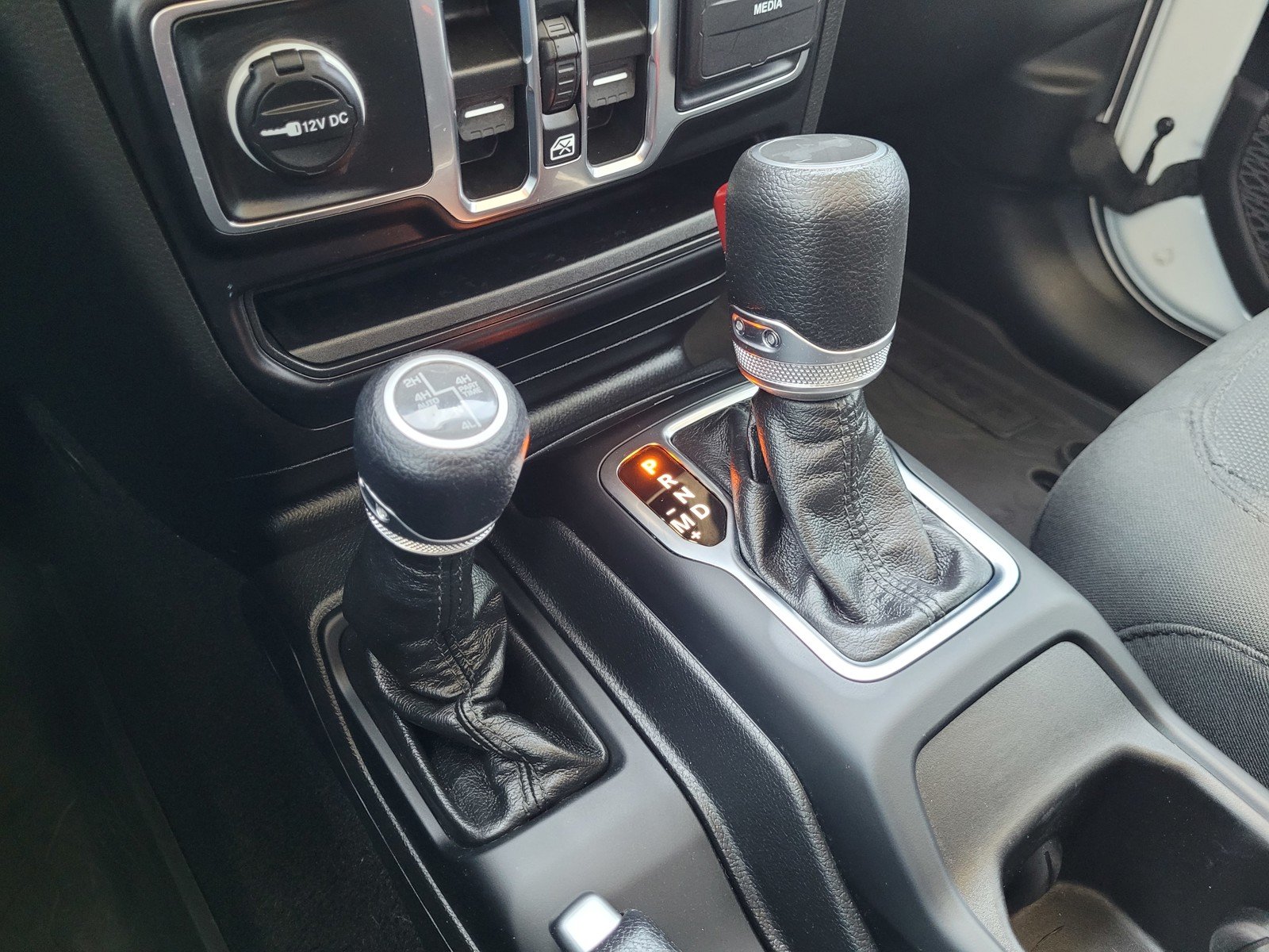 Used 2023 White Jeep Willys 4xe image 12