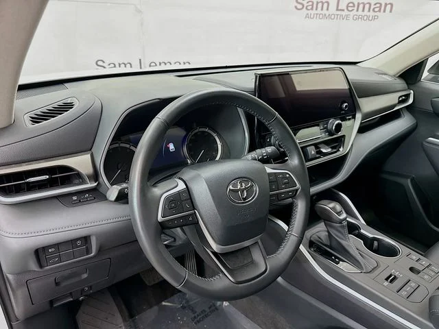 2023 Toyota Highlander XLE - Photo 9