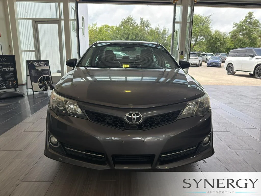 Used 2014 Magnetic Gray Metallic Toyota SE image 2