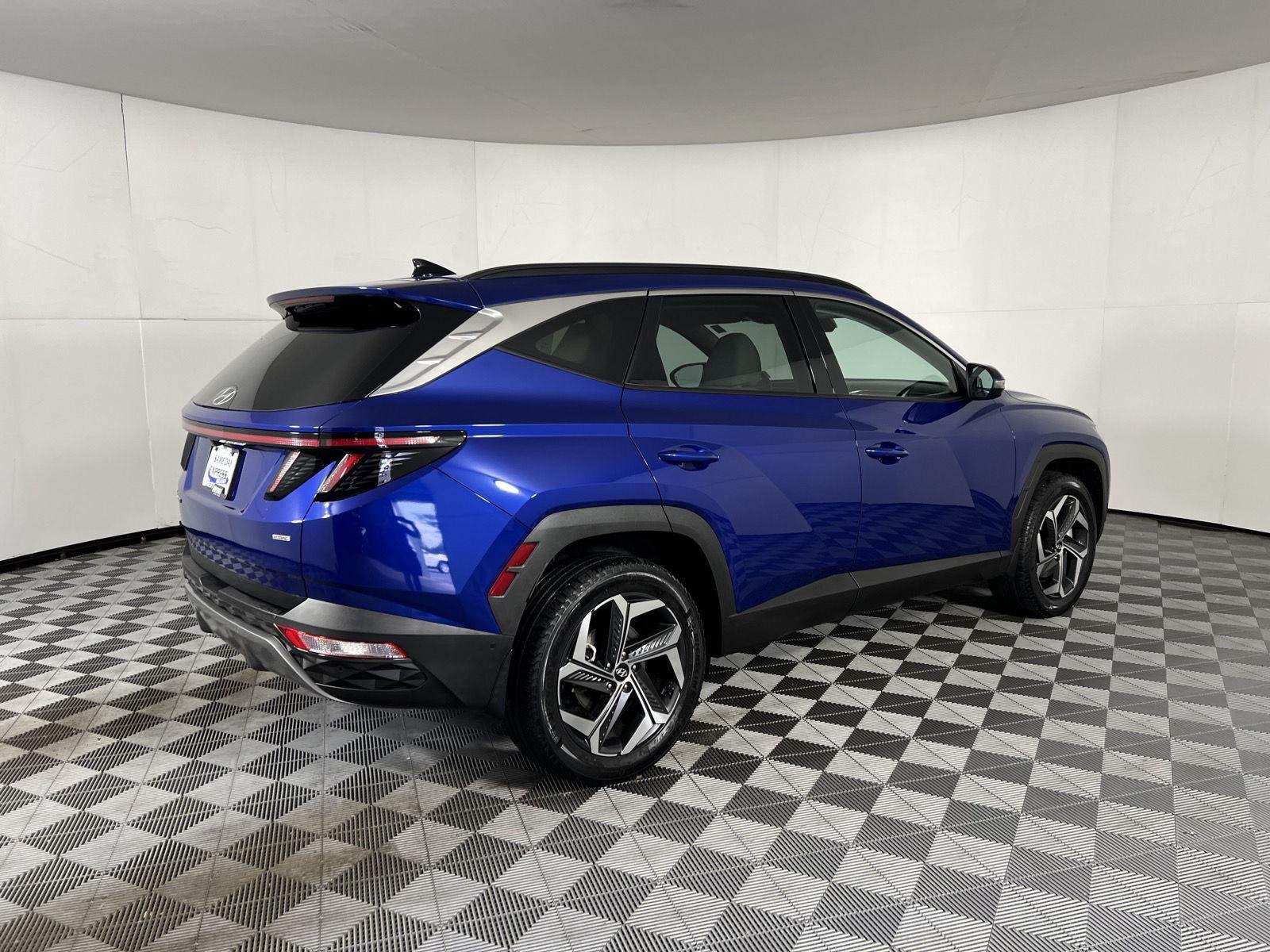 Used 2023 Intense Blue Hyundai Limited image 21