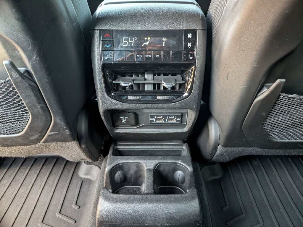 Used 2023 White Jeep Overland image 35