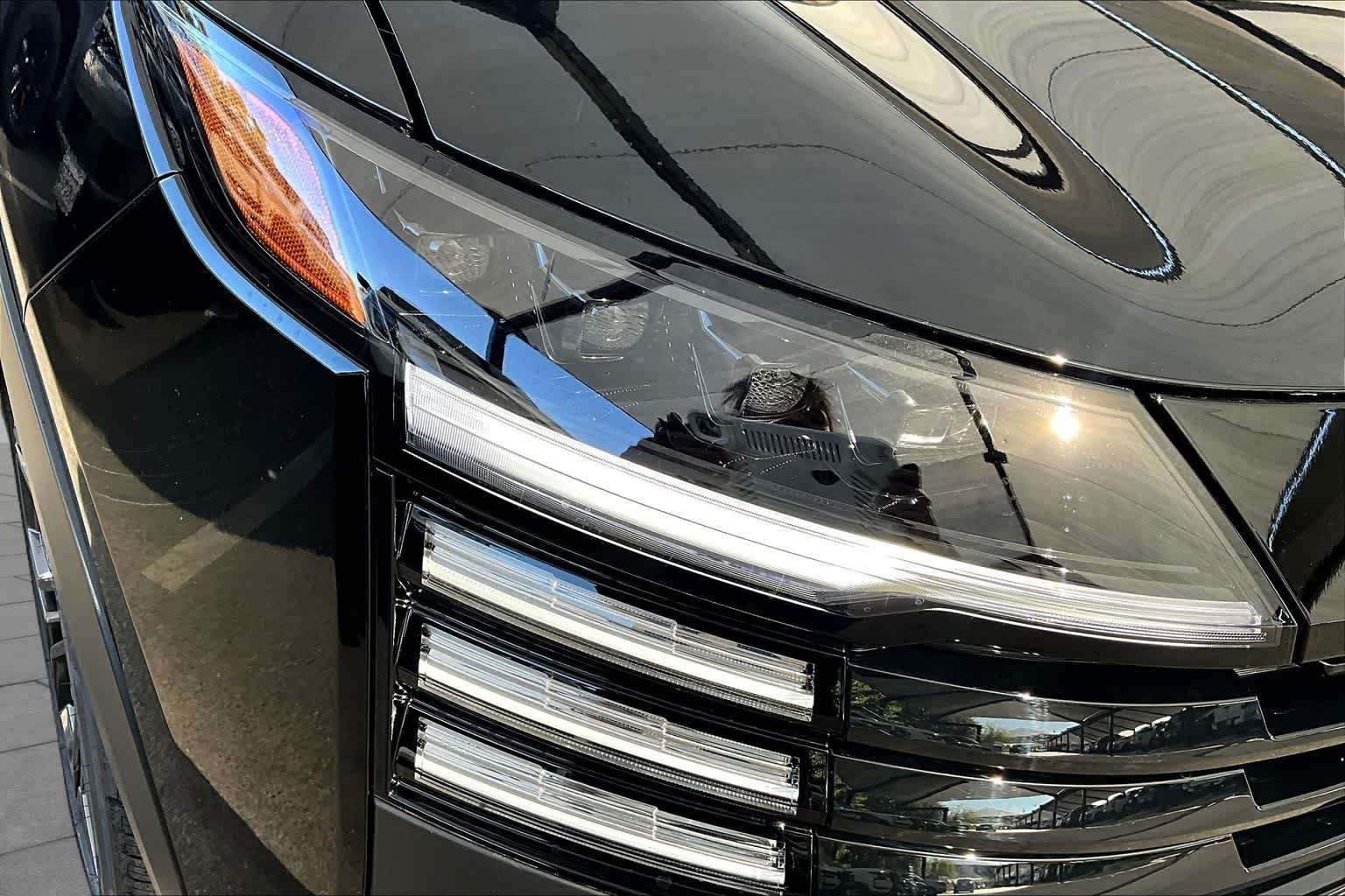 New 2026 Super Black Nissan SR image 18