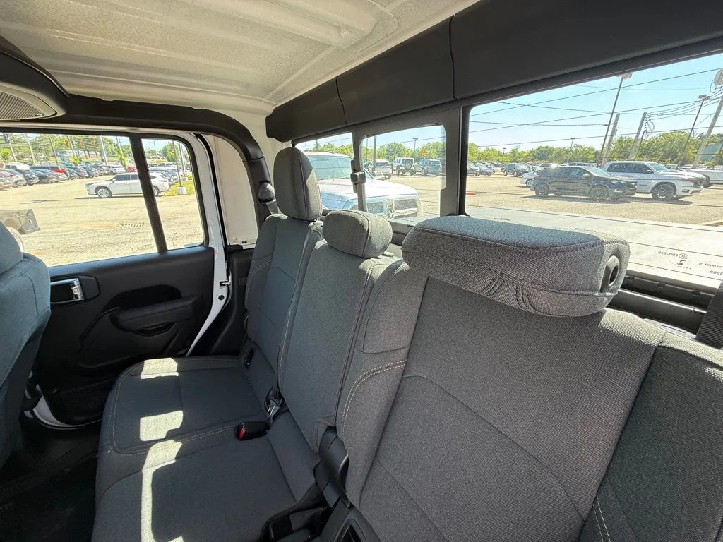 Used 2025 White Jeep Sport image 27