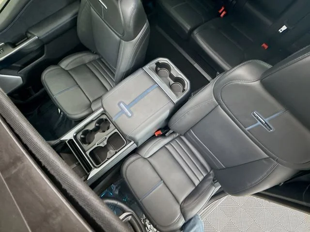 2026 Ford F-350 Super Duty Platinum - Photo 23