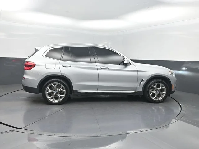 Used 2021 Silver BMW sDrive30i image 31
