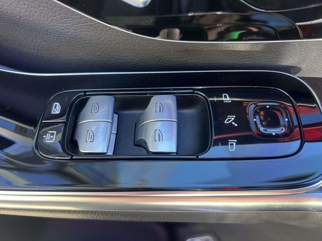 Certified Used 2022 Black Mercedes-Benz S 500 image 19