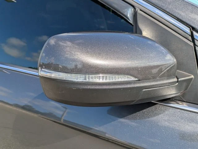 Used 2016 Magnetic Metallic Ford SEL image 12