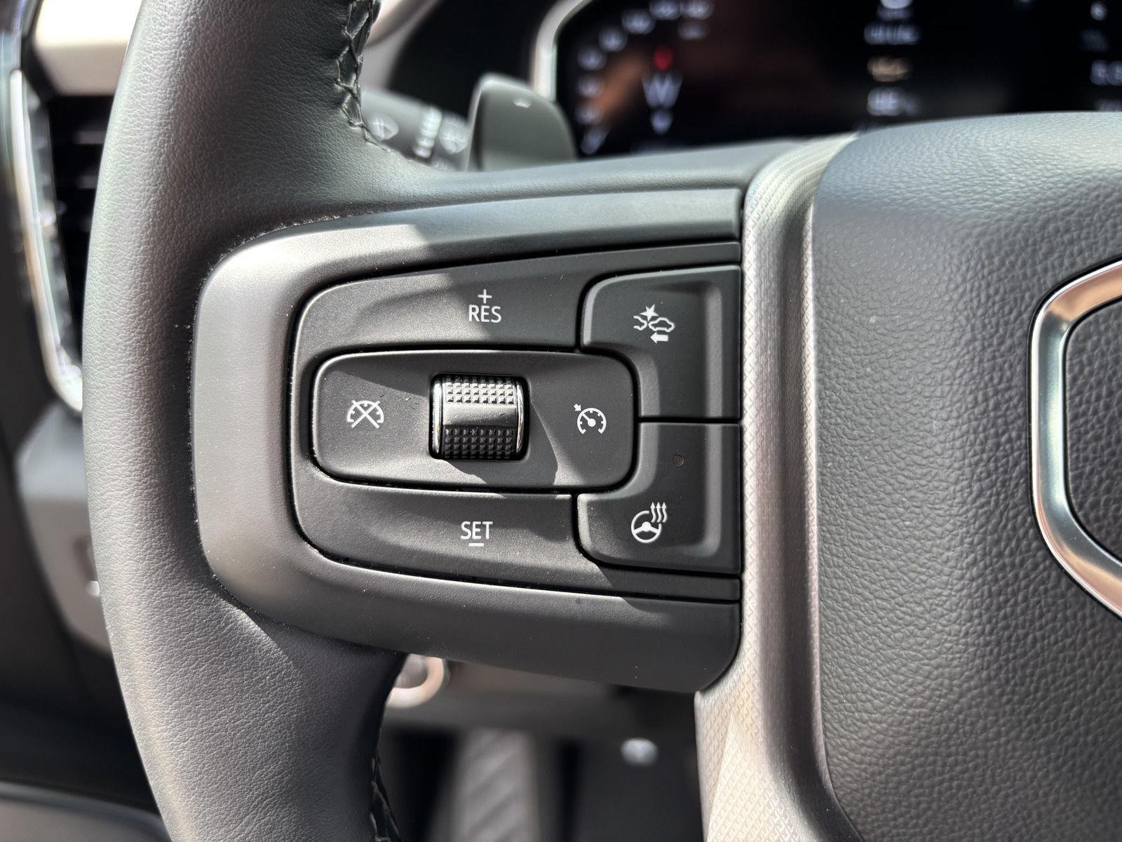 Used 2024 Onyx Black GMC Denali image 22