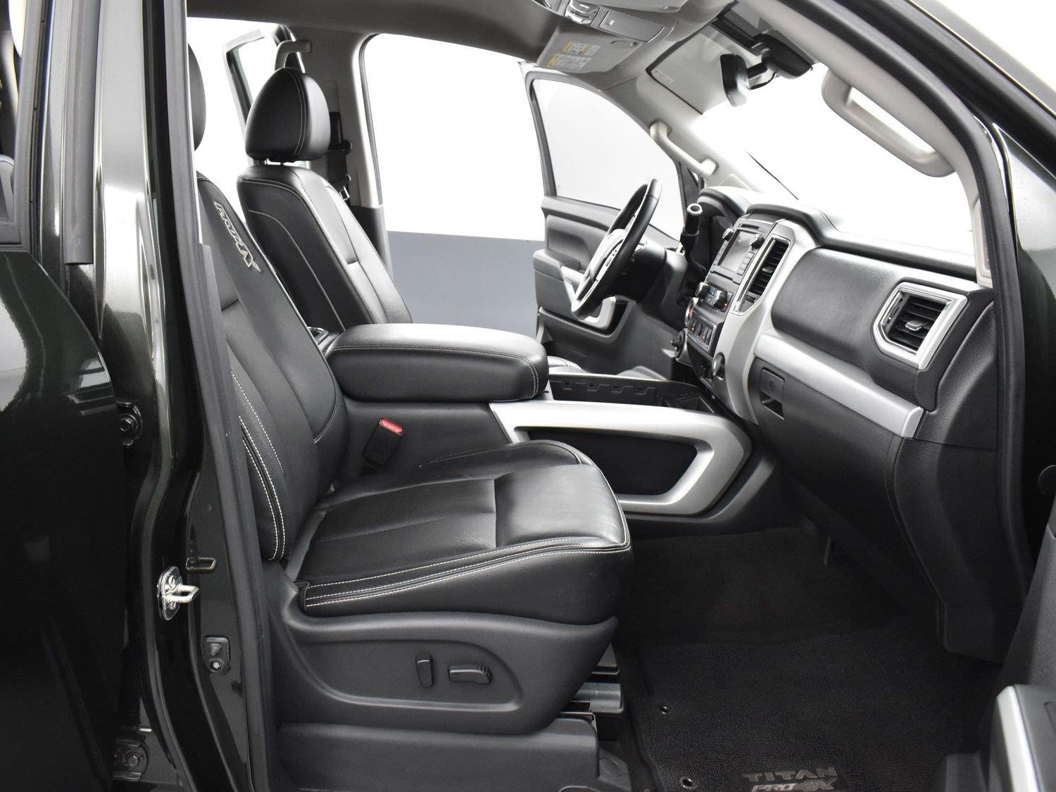 Used 2019 Midnight Pine Metallic Nissan PRO-4X image 30