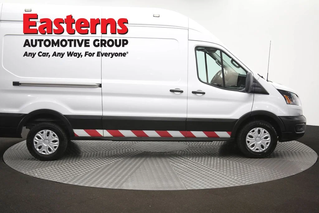 Used 2022 White Ford Base image 42