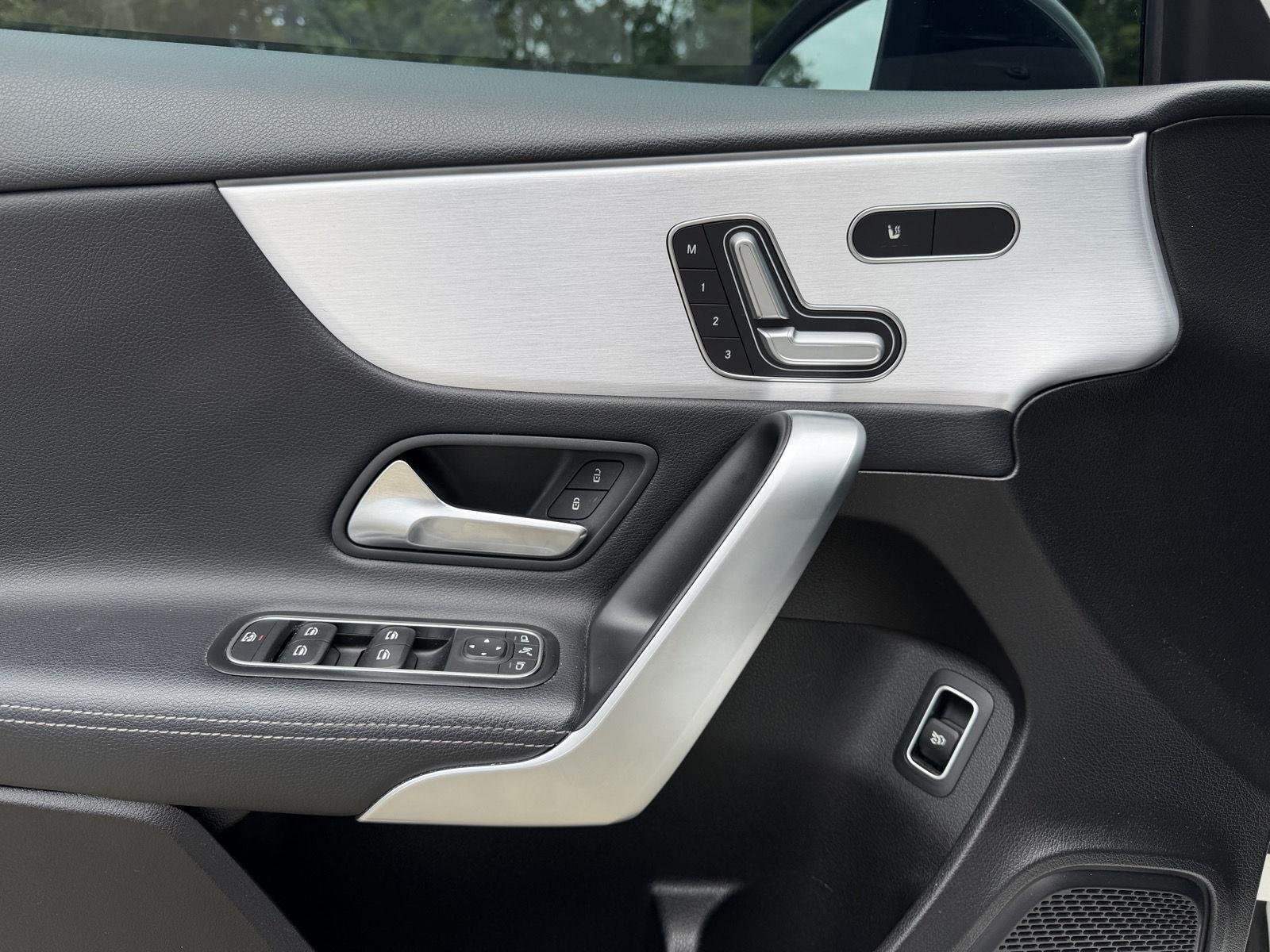 Used 2019 Polar White Mercedes-Benz A 220 image 5