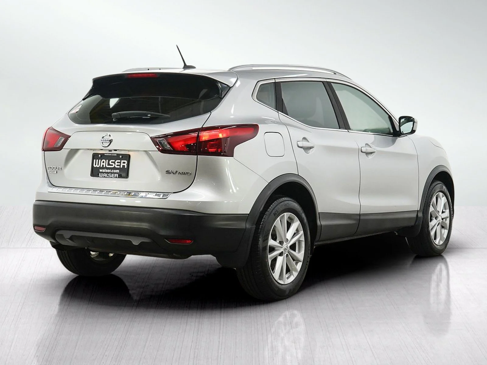 Used 2017 Brilliant Silver Nissan SV image 5