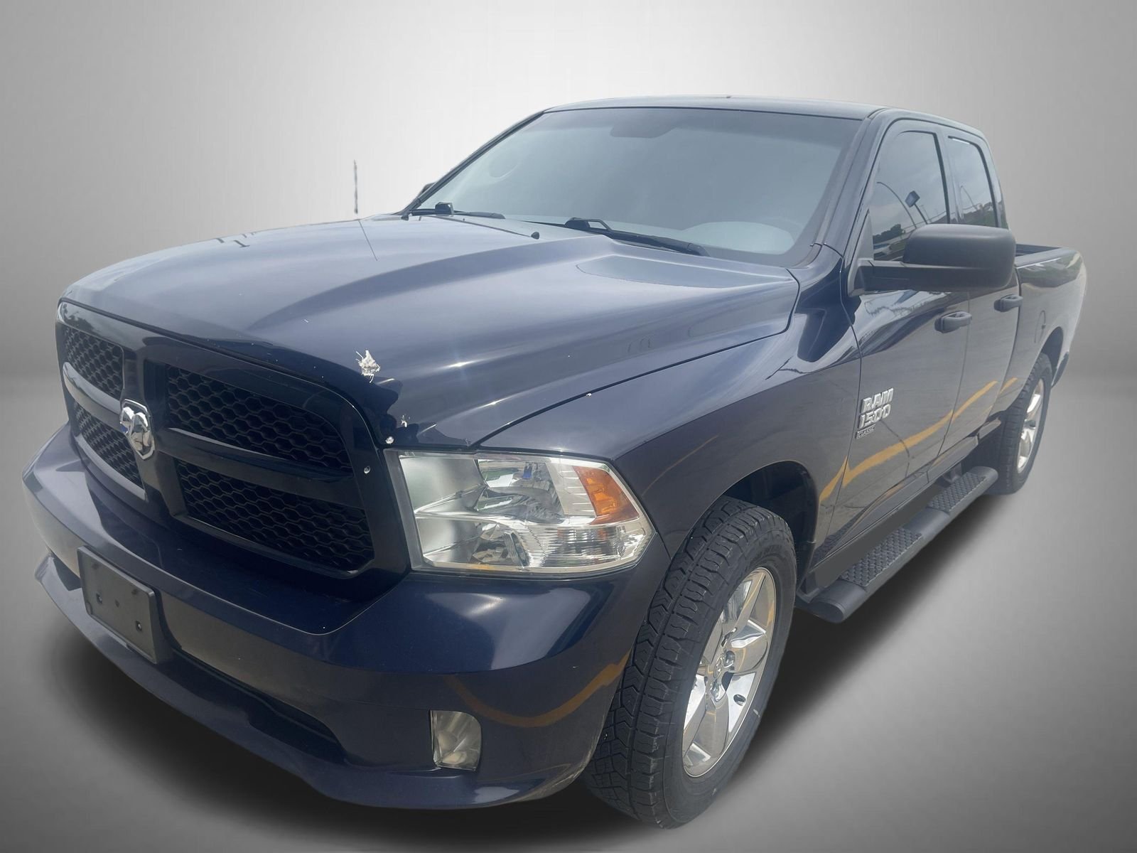 2019 RAM 1500 Classic Express 4x4 Quad Cab 6'4's photo