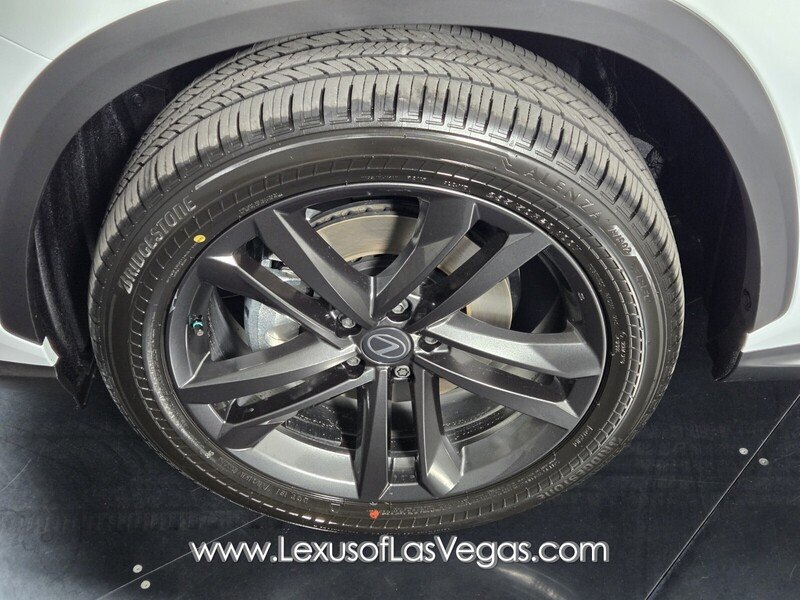 2026 Lexus NX 450h+ Luxury - Photo 9
