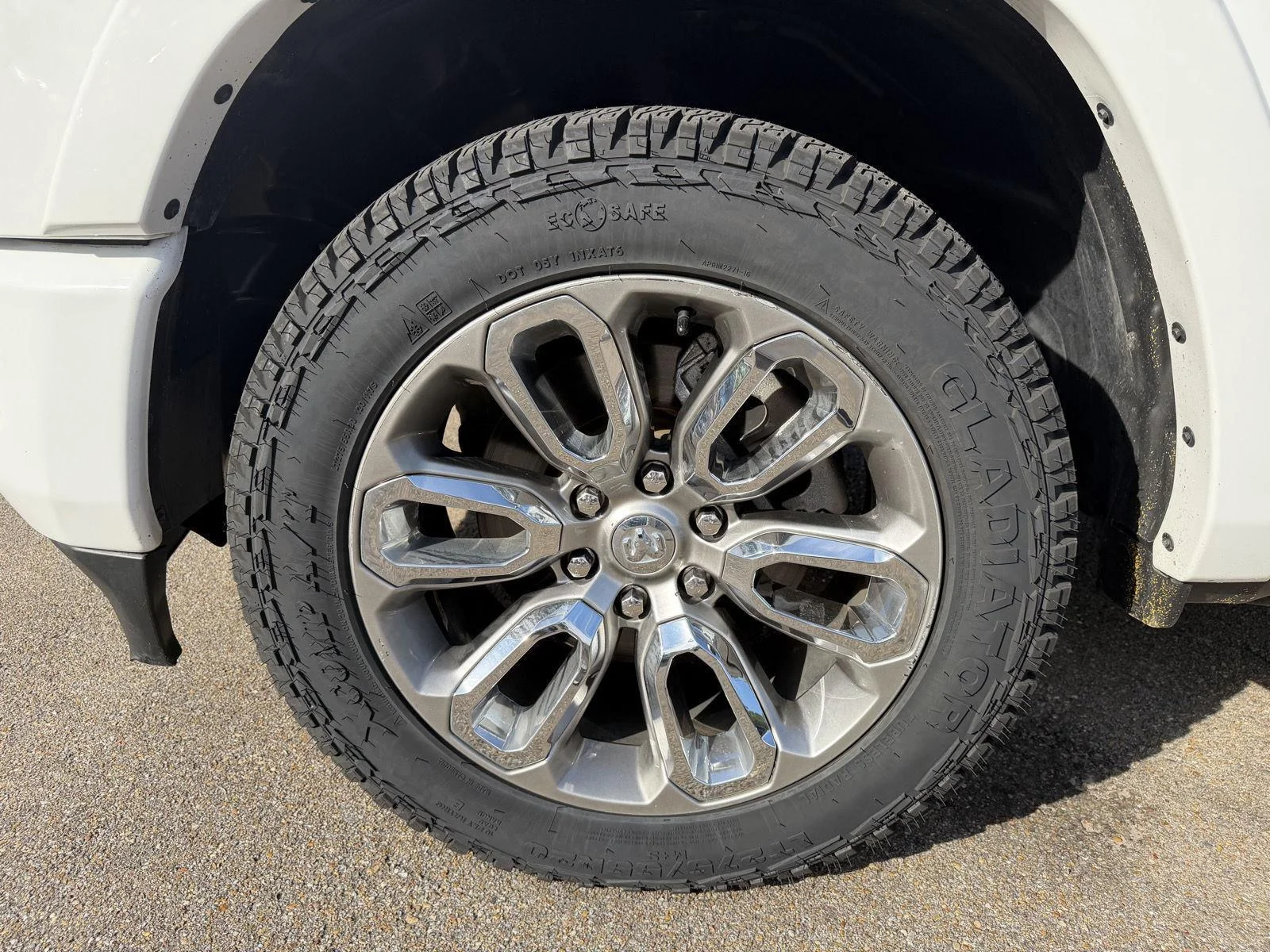 Used 2021 Bright White Clearcoat Ram Laramie image 25