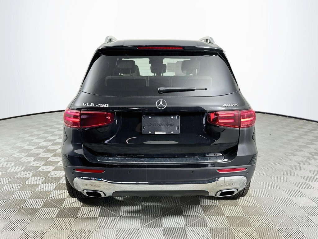 New 2026 Night Black Mercedes-Benz GLB 250 image 37