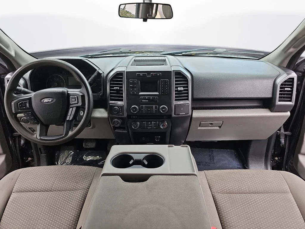 Used 2018 Black Ford XLT image 9