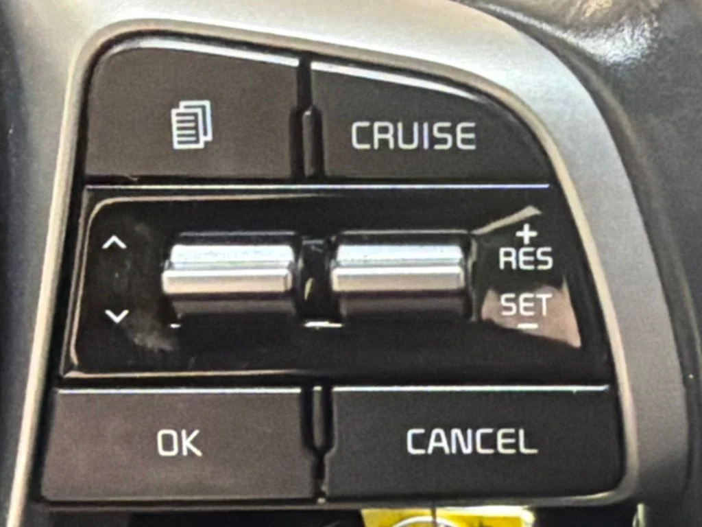 Used 2019 Titanium Silver Kia LX image 21