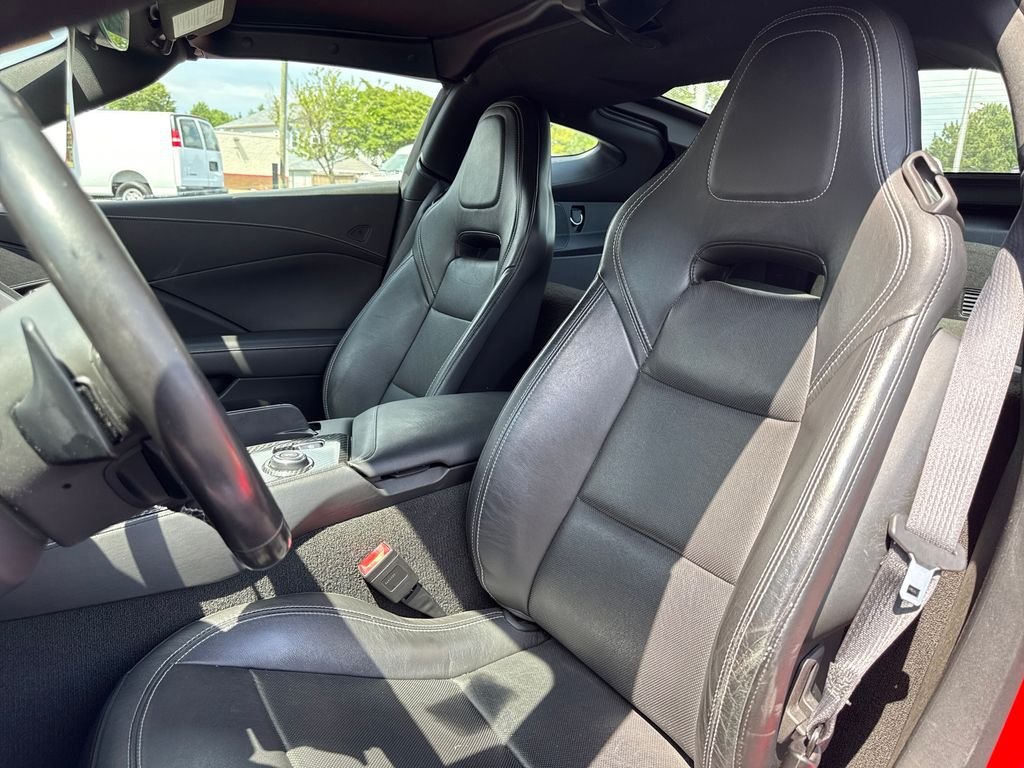 Used 2019 Red Chevrolet Stingray image 13
