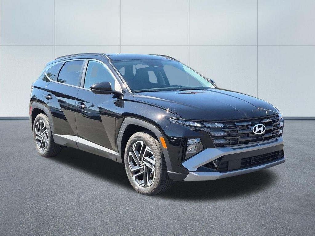 New 2026 Black Hyundai SEL Plus FWD image 8