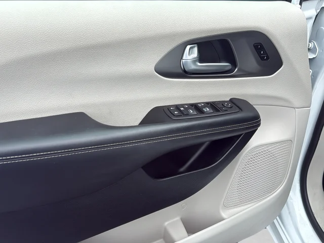 Used 2024 White Chrysler Touring L image 30