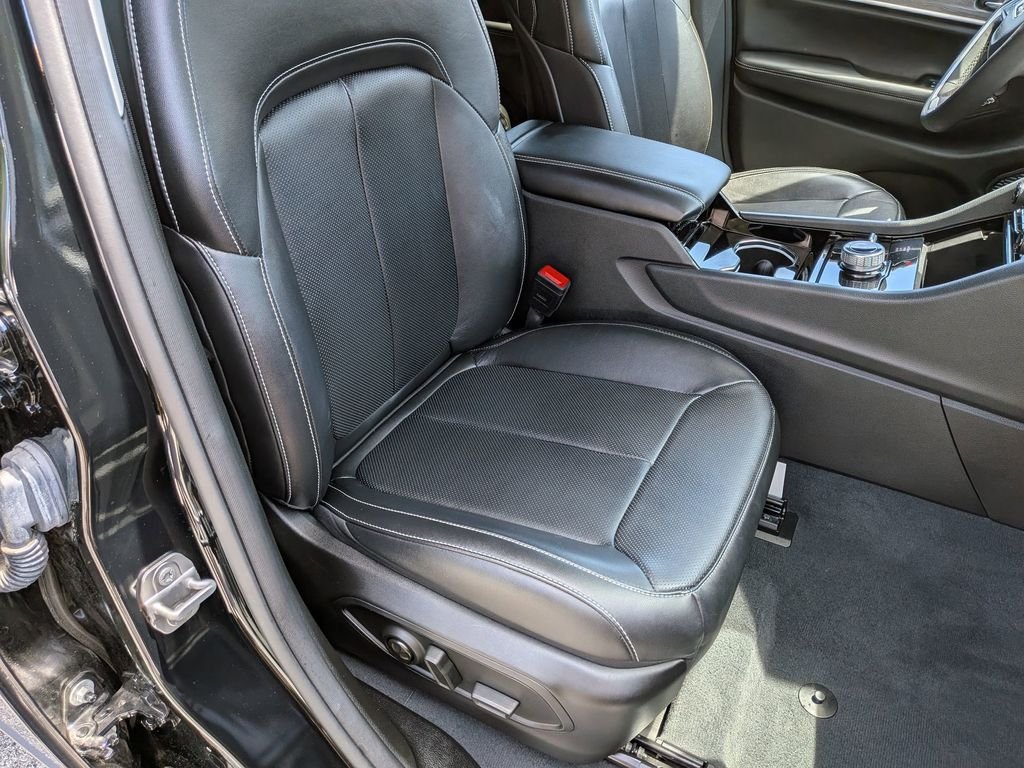 Used 2023 Black Jeep Limited image 28