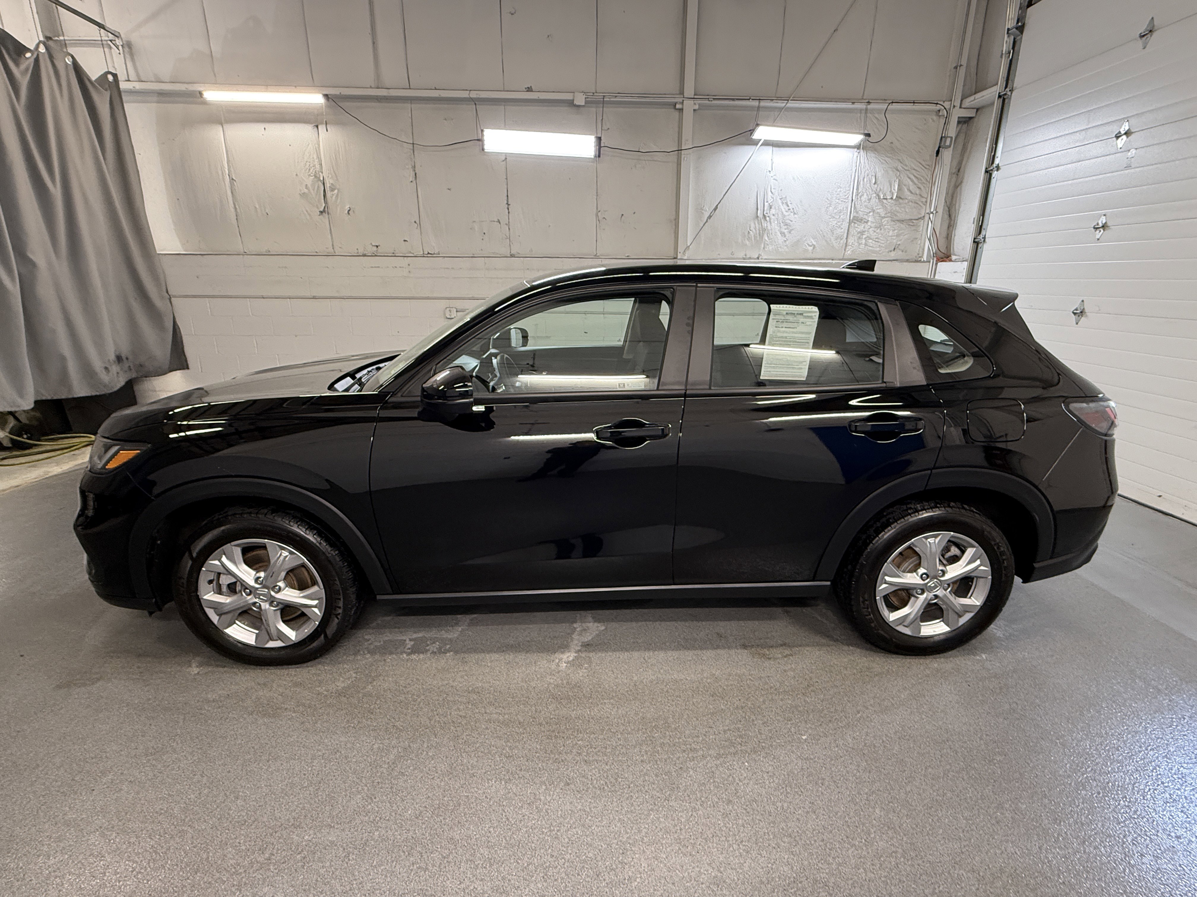 Certified Used 2023 Crystal Black Pearl Honda LX image 4