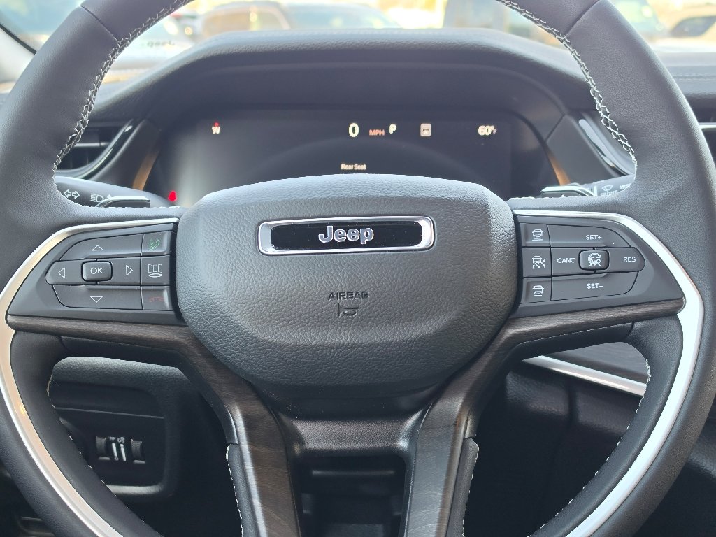 New 2026 Baltic Gray Metallic Clear-Coat Exterior Paint Jeep Altitude image 14